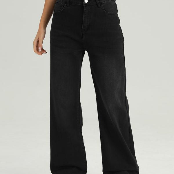 Wide-Leg Jeans